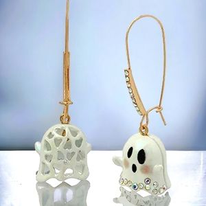 NWT Betsey Johnson Ghost & Spider Web Drop Mismatch Earrings